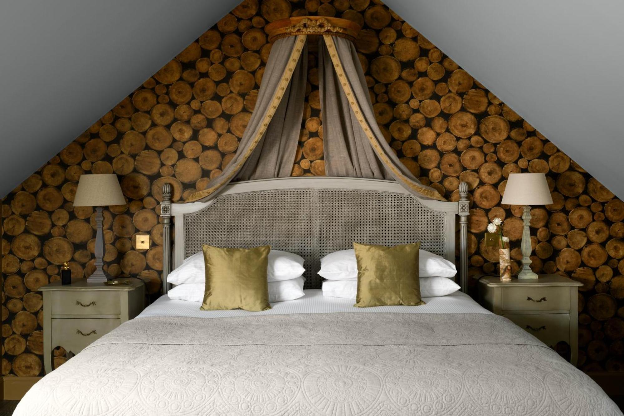 Meikleour Arms Hotel & Restaurant Bagian luar foto